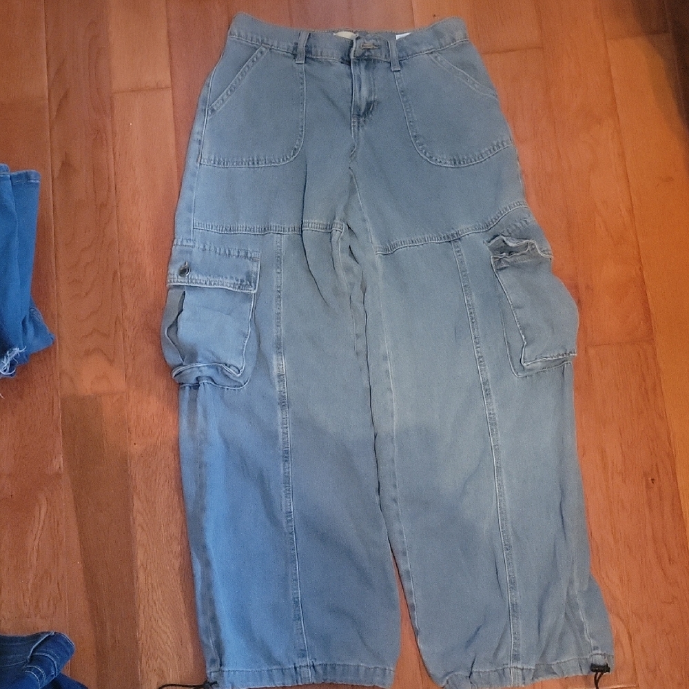 Wide Leg Blue Jeans